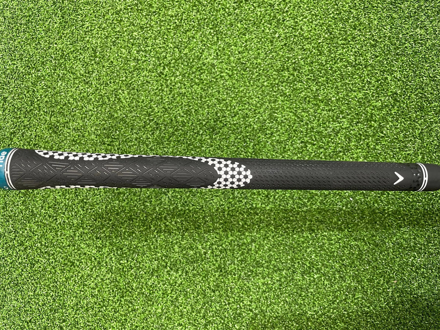2018 Callaway Rogue Star 18° Ladies 5 Wood - grip detail