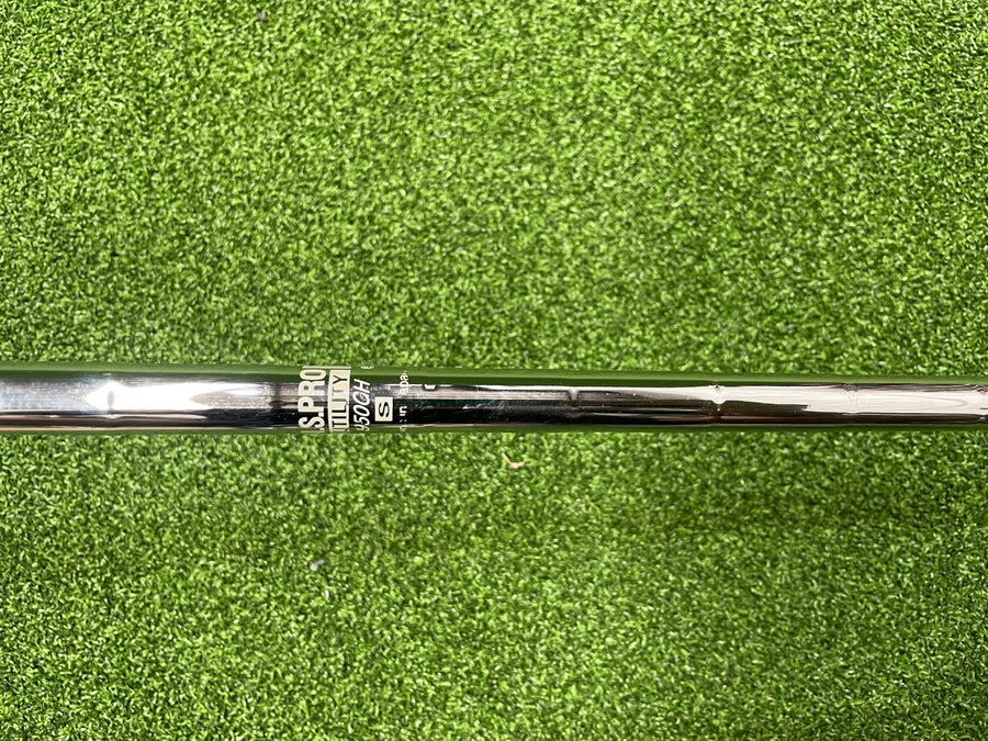 2013 Titleist 913H 21° 3 Hybrid - grip detail