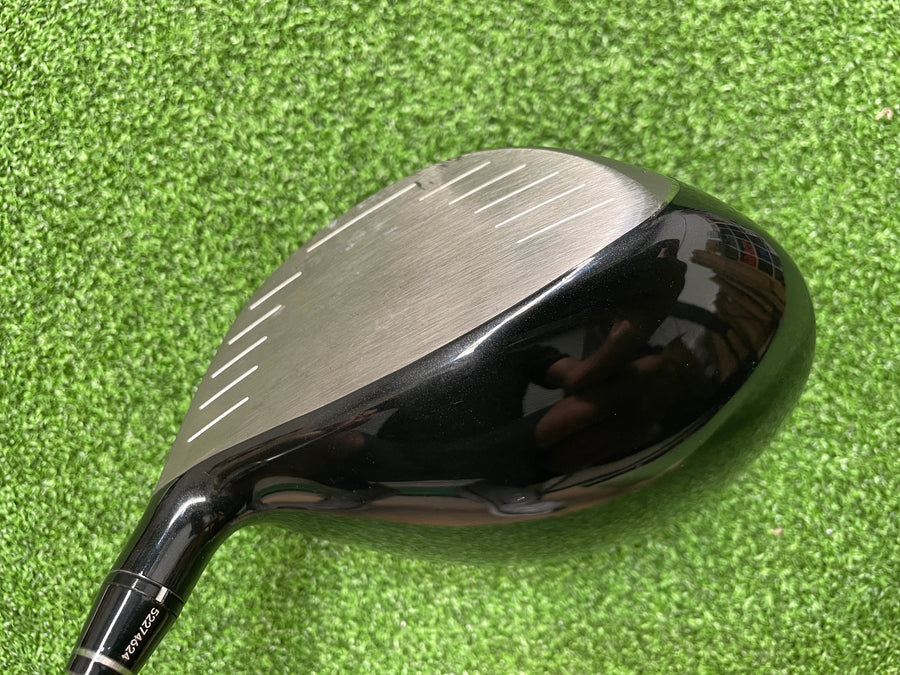HONMA TW747 10.5° Driver - shaft detail