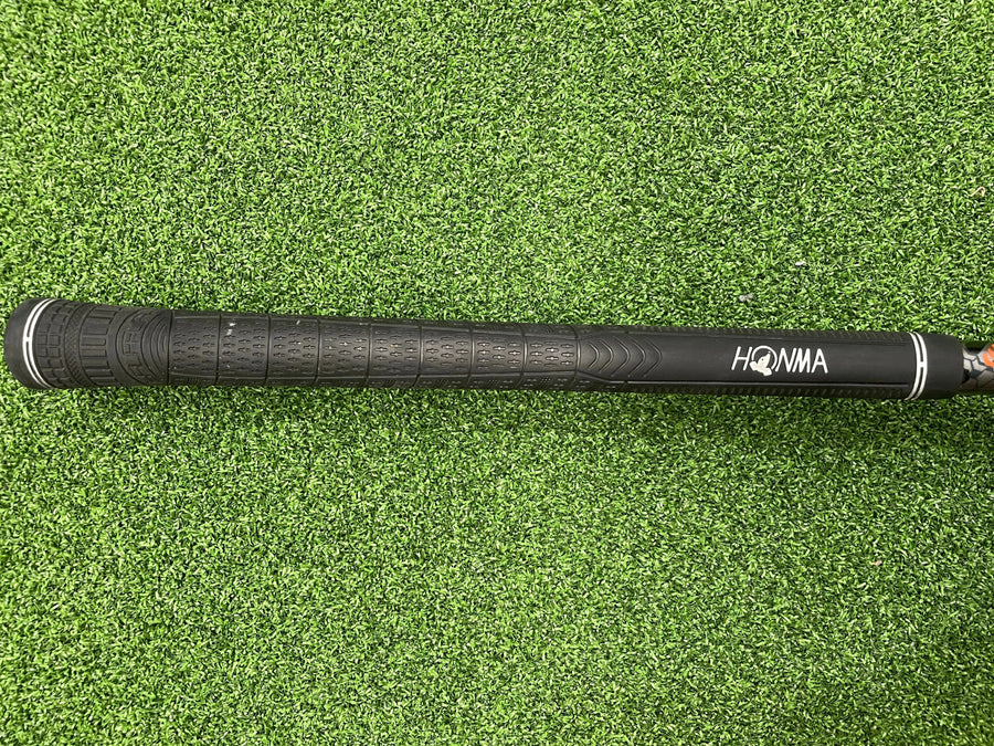 HONMA TW747 10.5° Driver - headcover