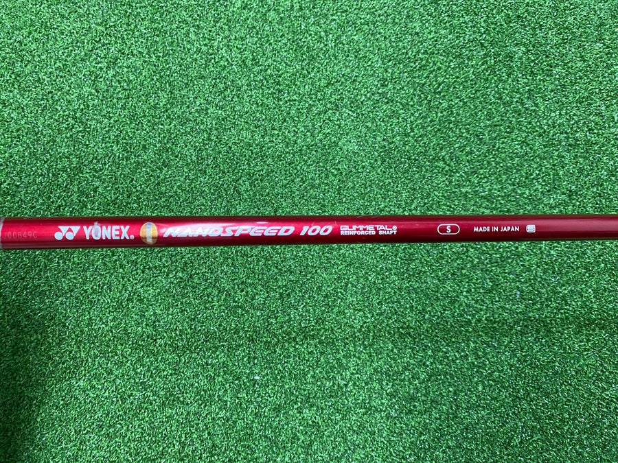 Yonex Nanov SD Driver 10.5° - grip detail