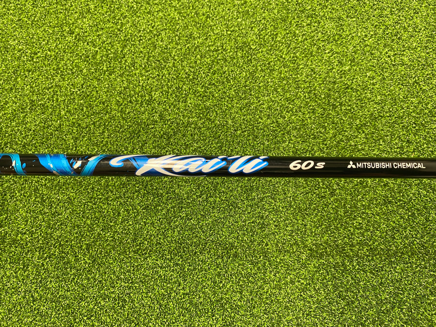 Cobra Darkspeed X Driver 10.5° - grip detail
