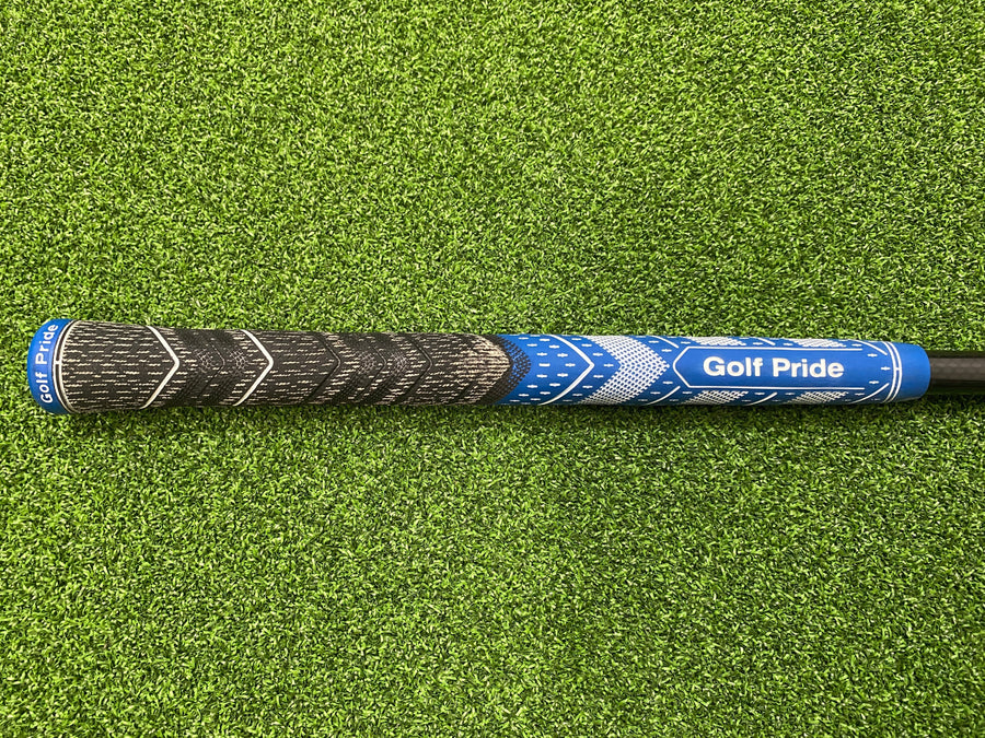 TaylorMade SIM Max #3 Fairway 15° - grip detail