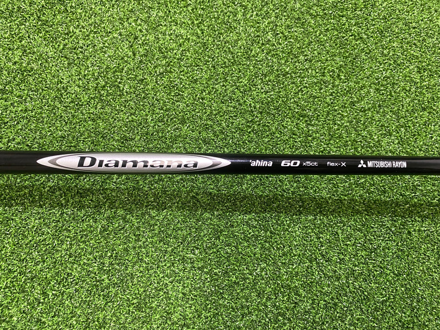 2010 TaylorMade R9 Superdeep 9.5° Driver - shaft detail