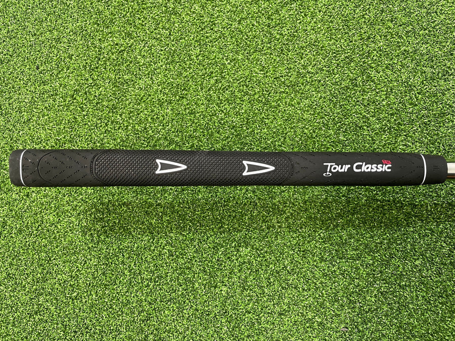 Yes! C-Groove Marilyn Putter 32" (USED) - full length