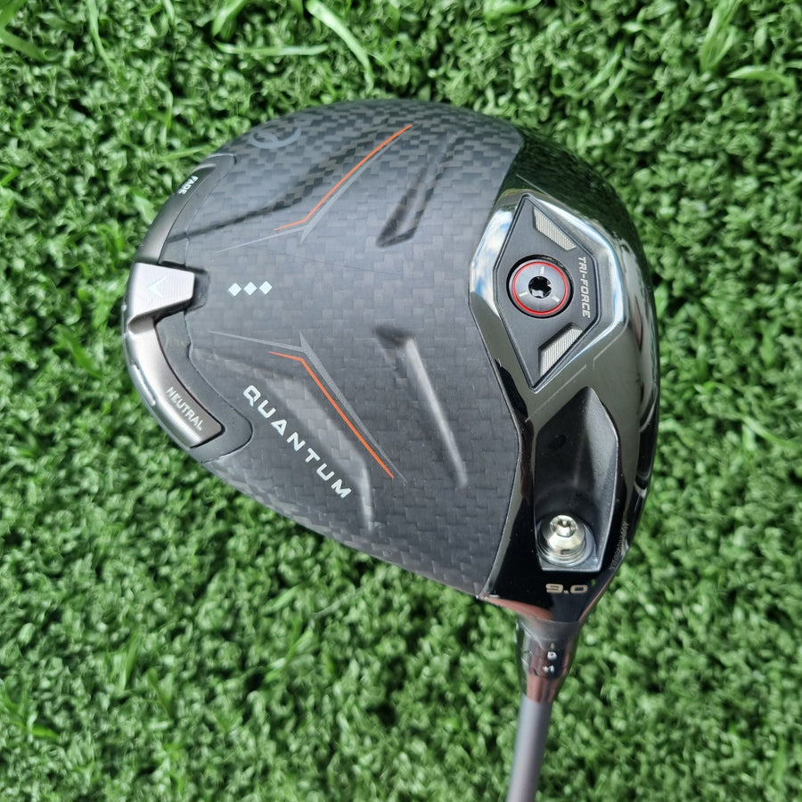 Callaway Quantum Triple Diamond Driver 9° Extra Stiff (Ex Demo) - club head crown