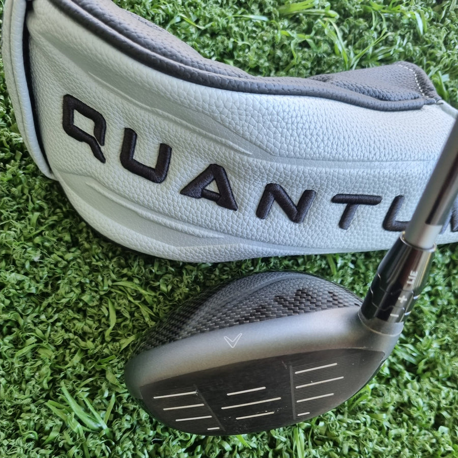 Callaway Quantum Max D Fairway HL 16.5° Regular (Ex Demo) - head and headcover
