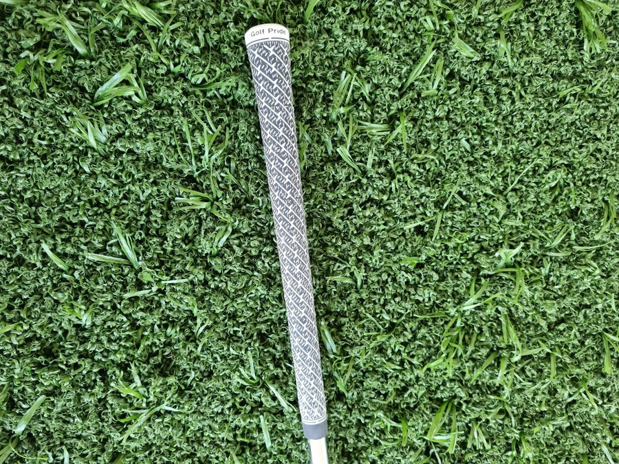TaylorMade Milled Grind 3 Wedge 56/08 LB Stiff Right Handed (USED) - grip
