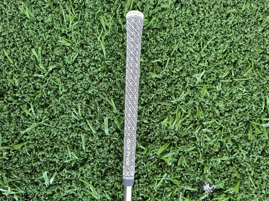 TaylorMade Milled Grind 3 Wedge 60/08 LB Stiff Right Handed (USED) - grip