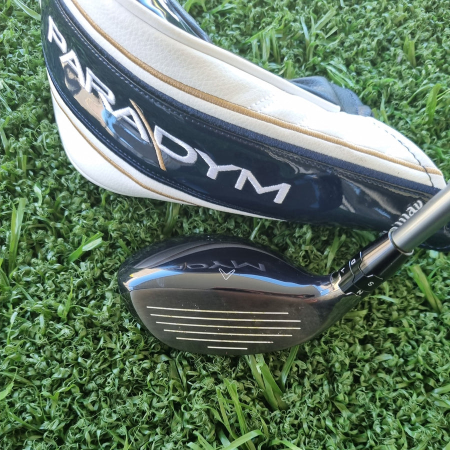 Callaway Paradym Hybrid #4 Stiff Right Handed (USED) - address view with headcover