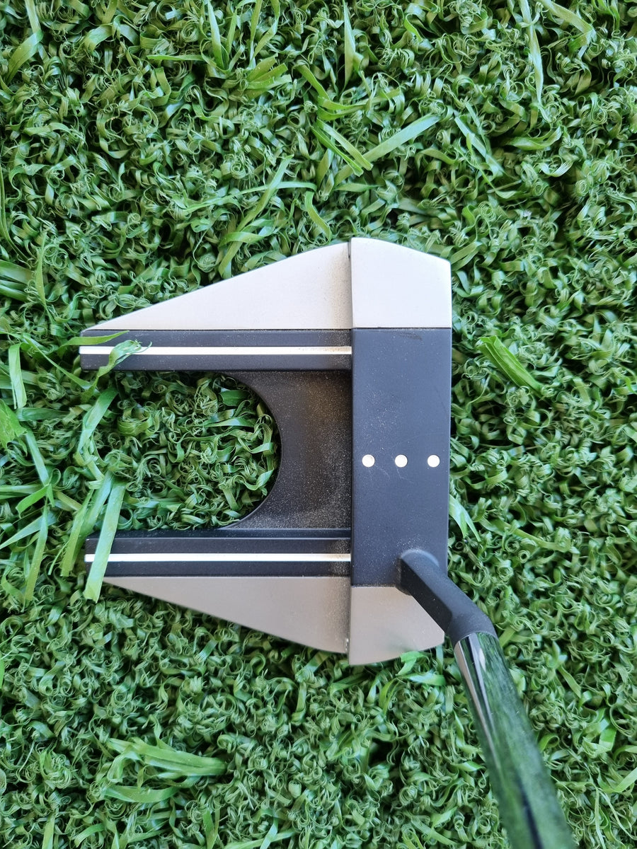 Odyssey Microhinge #7 Putter Left Hand 35" (NEW – Display Stock) - sole