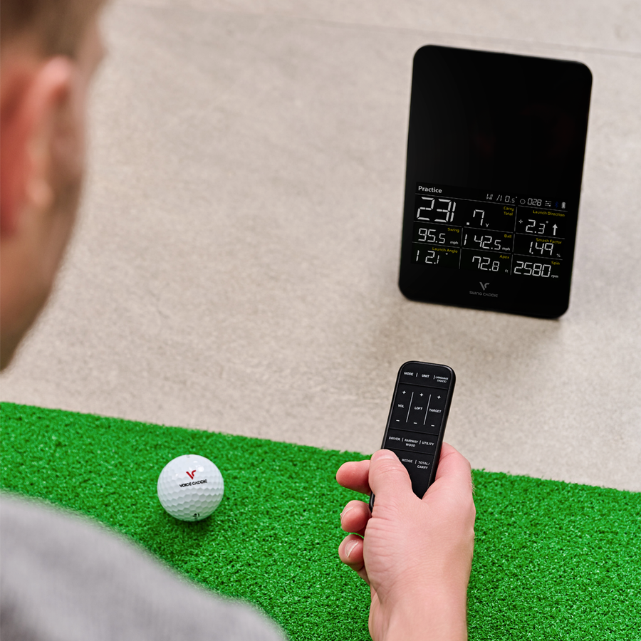 Voice Caddie SC4 Pro Launch Monitor & 3D Driving Range Simulator