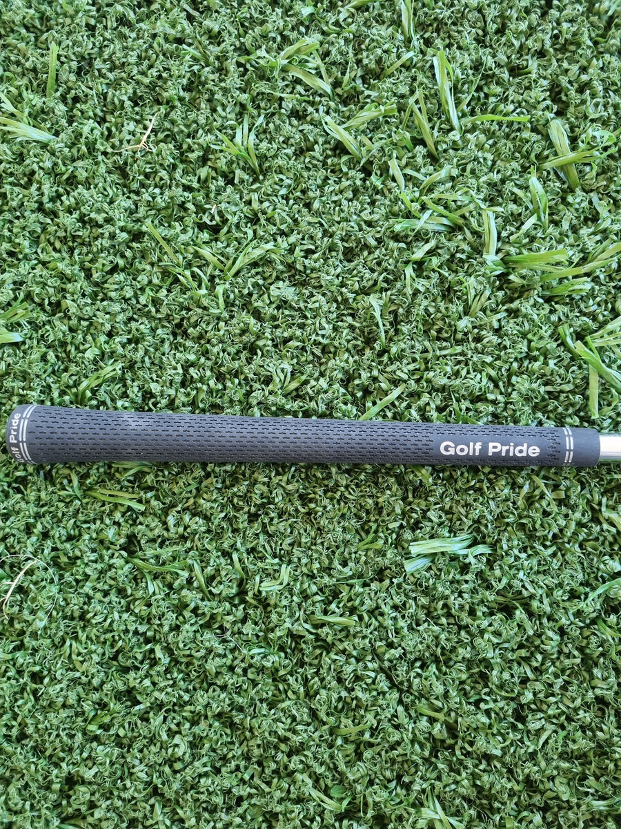 Cleveland RTZ Wedge Left Hand 56 Deg 12 Bounce (Ex Demo USED) - grip