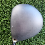 TaylorMade Qi35 Driver 10.5° Regular (USED) - crown